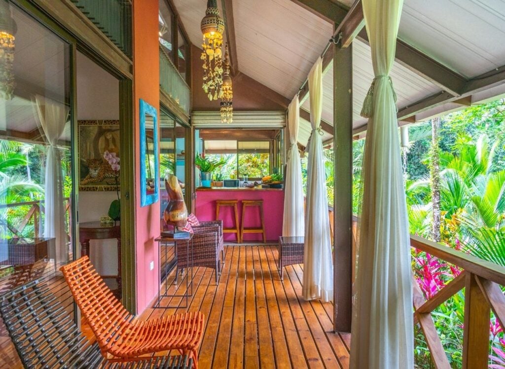 4 Villas en venta cerca de la playa – Vistas parciales al océano 25 27