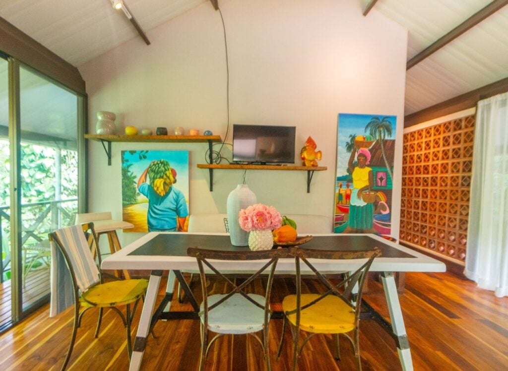 4 Villas en venta cerca de la playa – Vistas parciales al océano 54 49