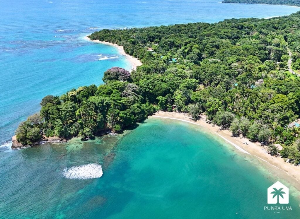 4 Villas en venta cerca de la playa – Vistas parciales al océano 77 83