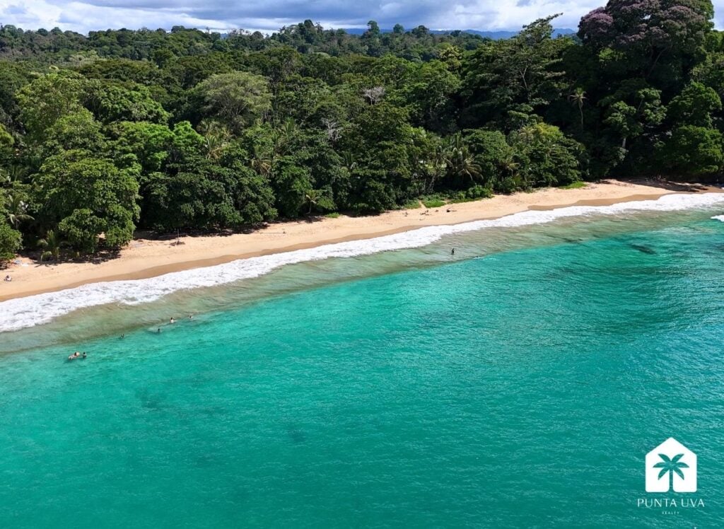 4 Villas en venta cerca de la playa – Vistas parciales al océano 73 90