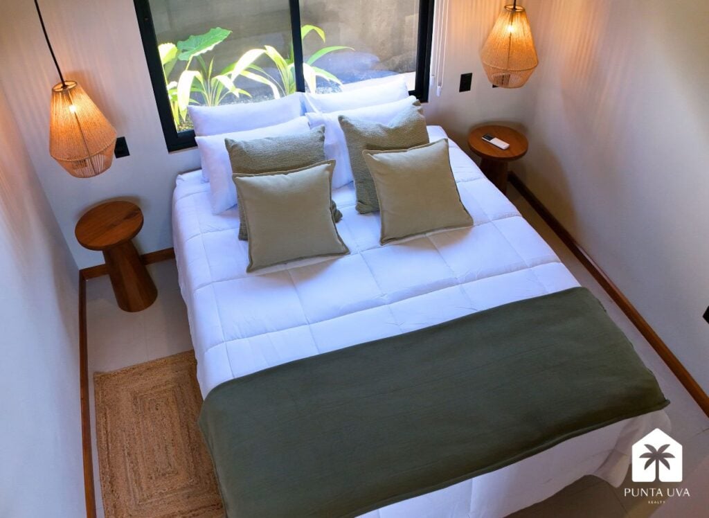 Casa Nueva de Concreto de 2 Hab. / 2 Baños con Piscina 2026 18 17