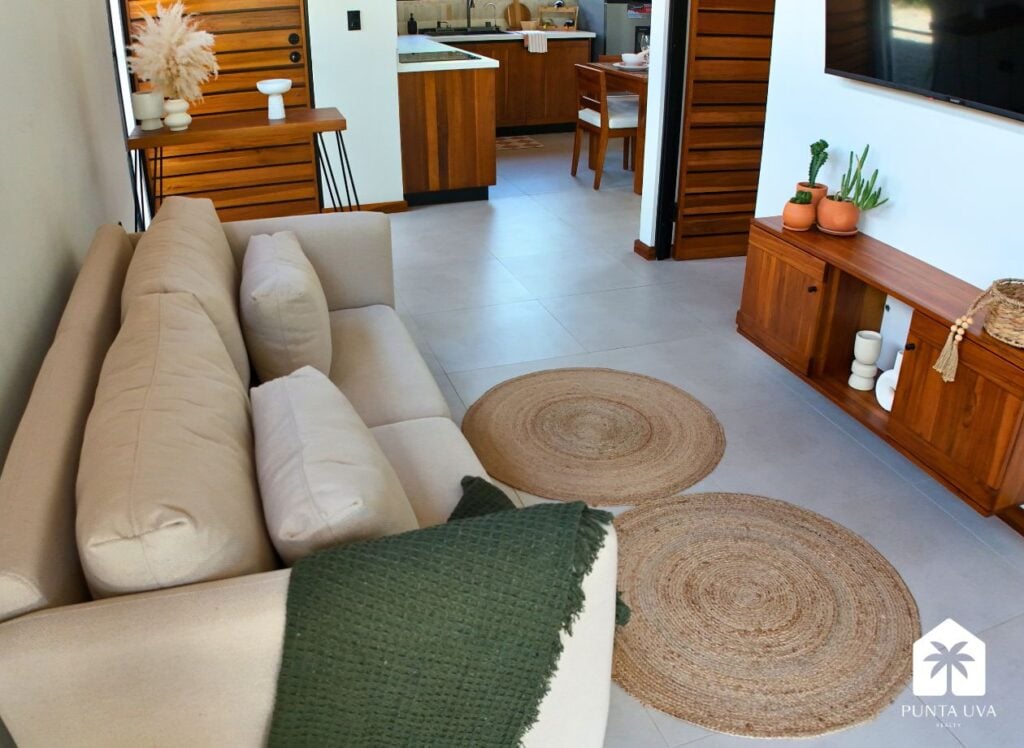 Casa Nueva de Concreto de 2 Hab. / 2 Baños con Piscina 2026 26 25