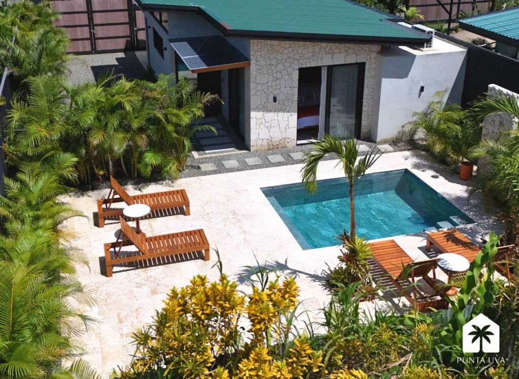 Casa Nueva de Concreto de 2 Hab. / 2 Baños con Piscina 2026 7 4