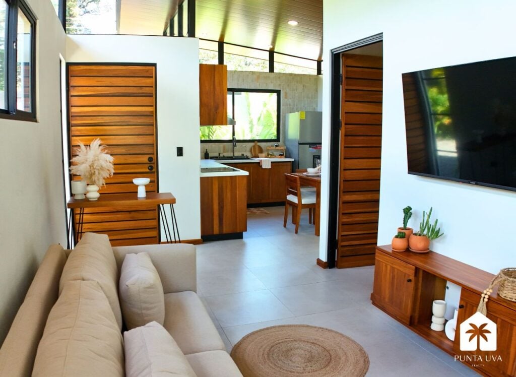Casa Nueva de Concreto de 2 Hab. / 2 Baños con Piscina 2026 9 7