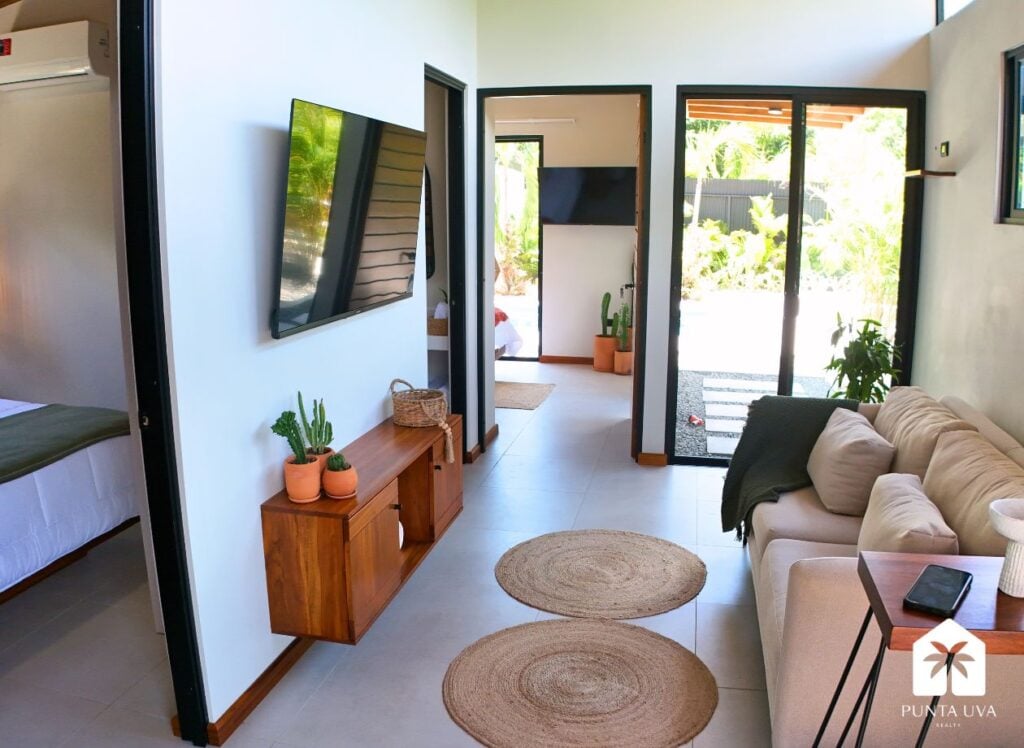 Casa Nueva de Concreto de 2 Hab. / 2 Baños con Piscina 2026 8 8