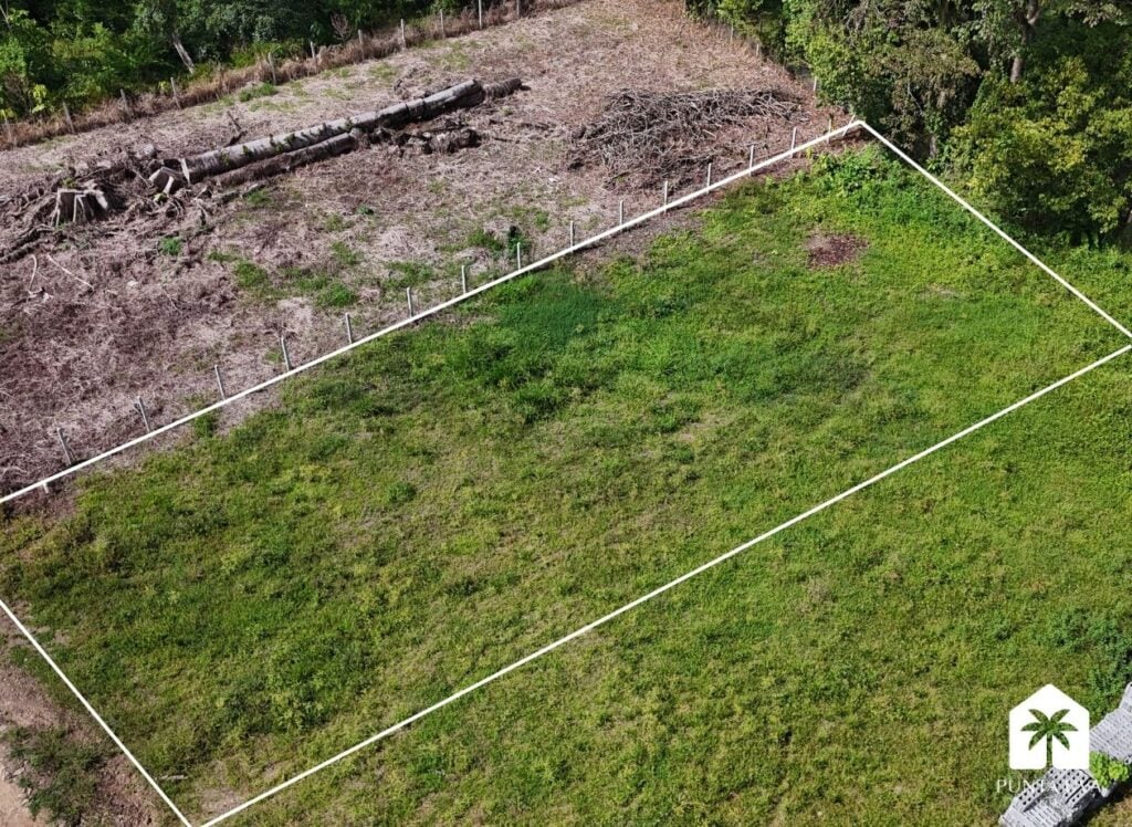 Lot with Well & Electricity for Sale 0.53 miles to Beach 6 6