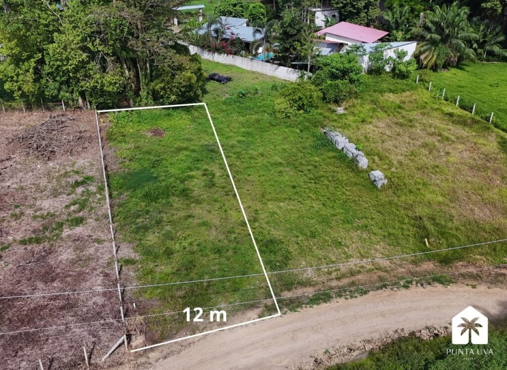 Lot with Well & Electricity for Sale 0.53 miles to Beach 9 9