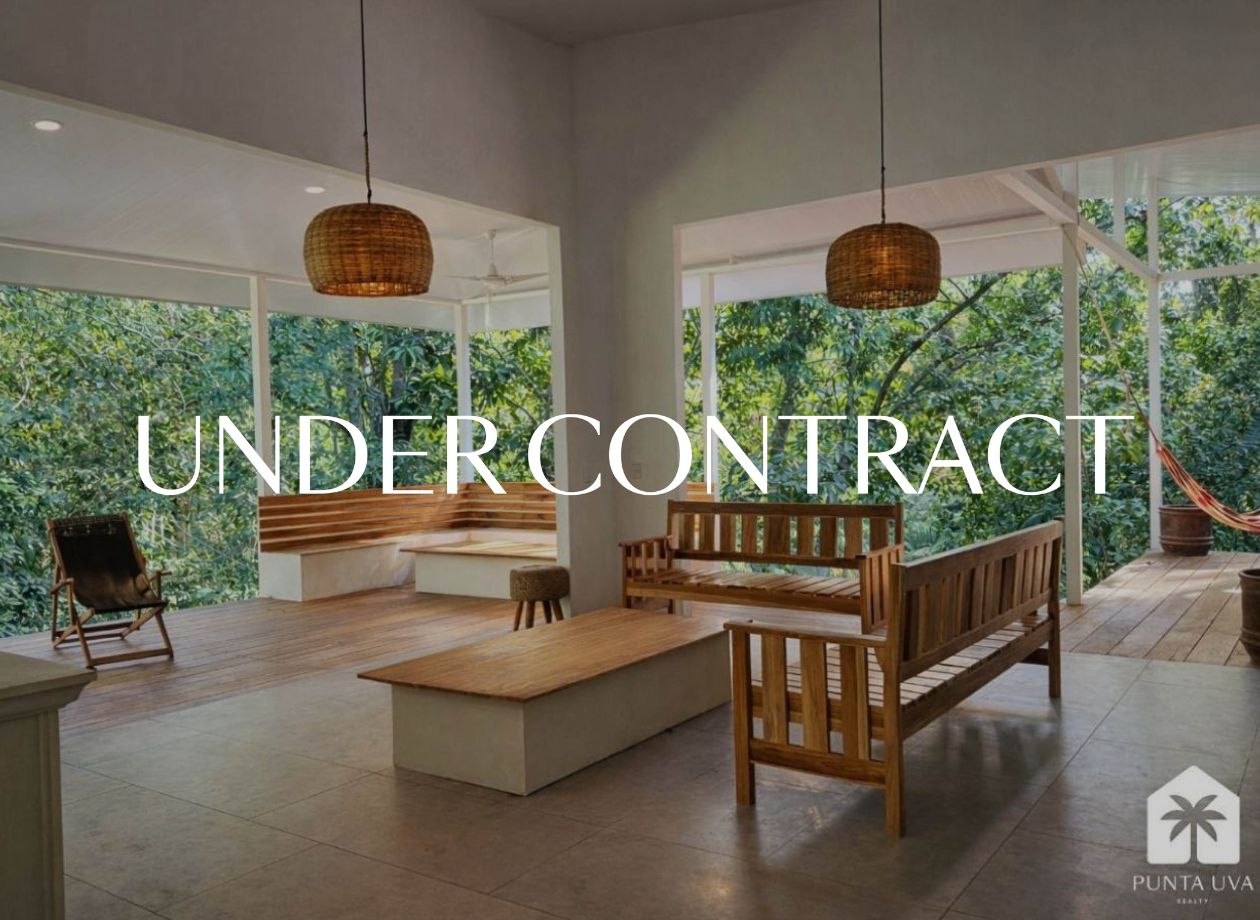 House for sale in Playa Chiquita, Limón